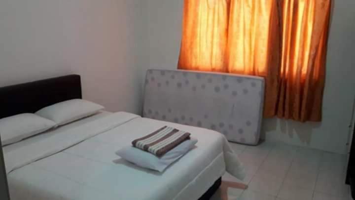 Homestay Lot 10 Pangkor Pekan Pangkor ภายนอก รูปภาพ